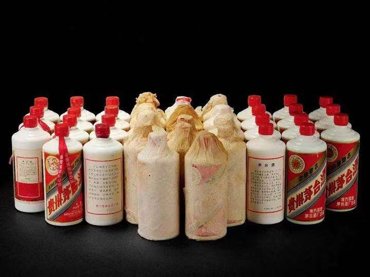 房县日照岚山回收酒价格哪里回收(附近上门回收茅台酒）?